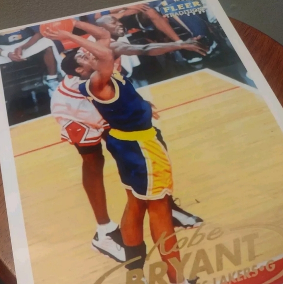 KOBE BRYANT LAKERS ROOKIE VS MICHAEL JORDAN BULLS GLOSSY 8.5x11 VINTAGE POSTER🔥 - Picture 7 of 8